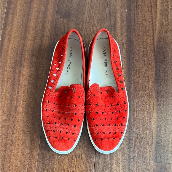 Via Spiga Red Perforated Slip-Ons 8 US 39 EUR - Picture 1 of 7